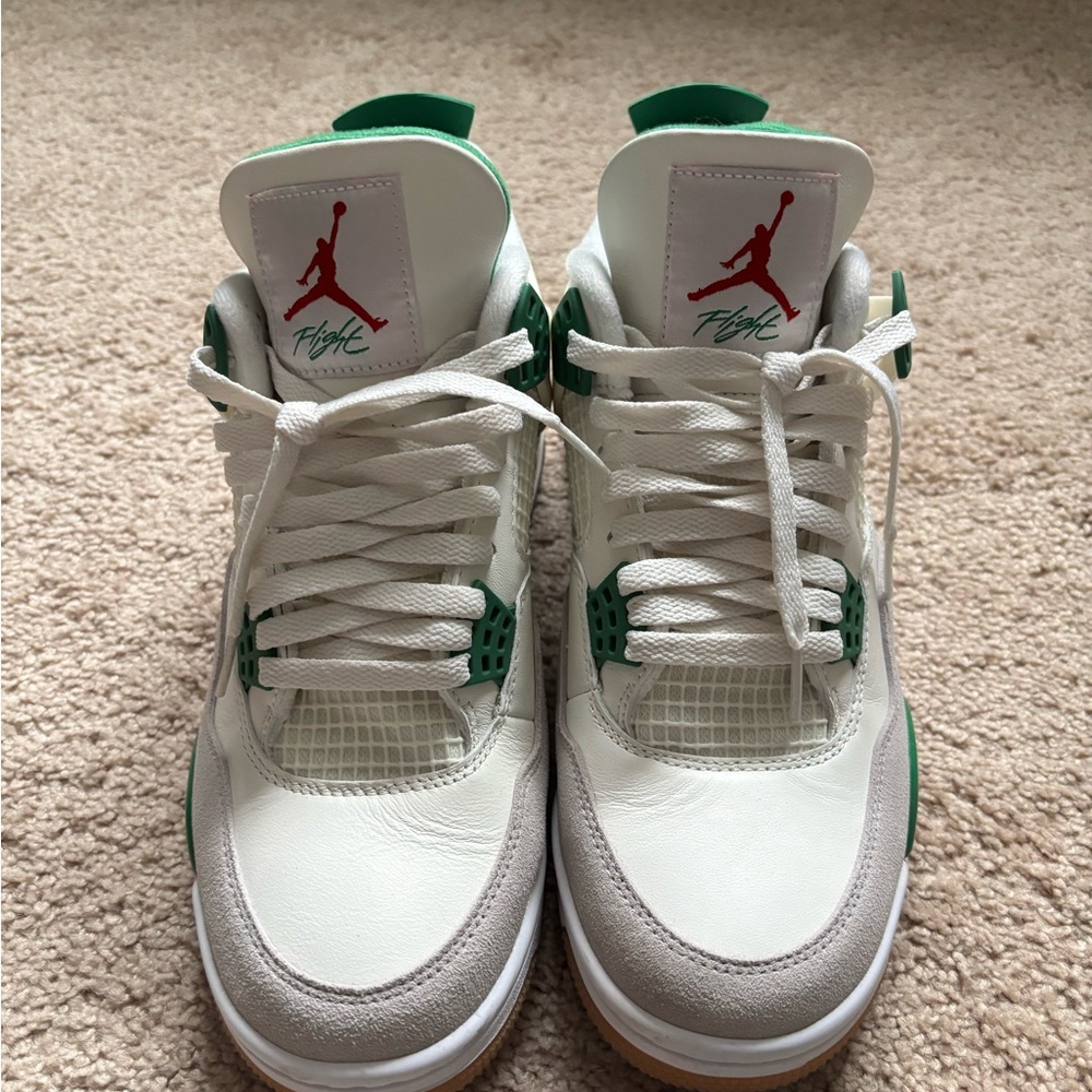 Jordan 4 SB Pine Green - Picture 2 of 7